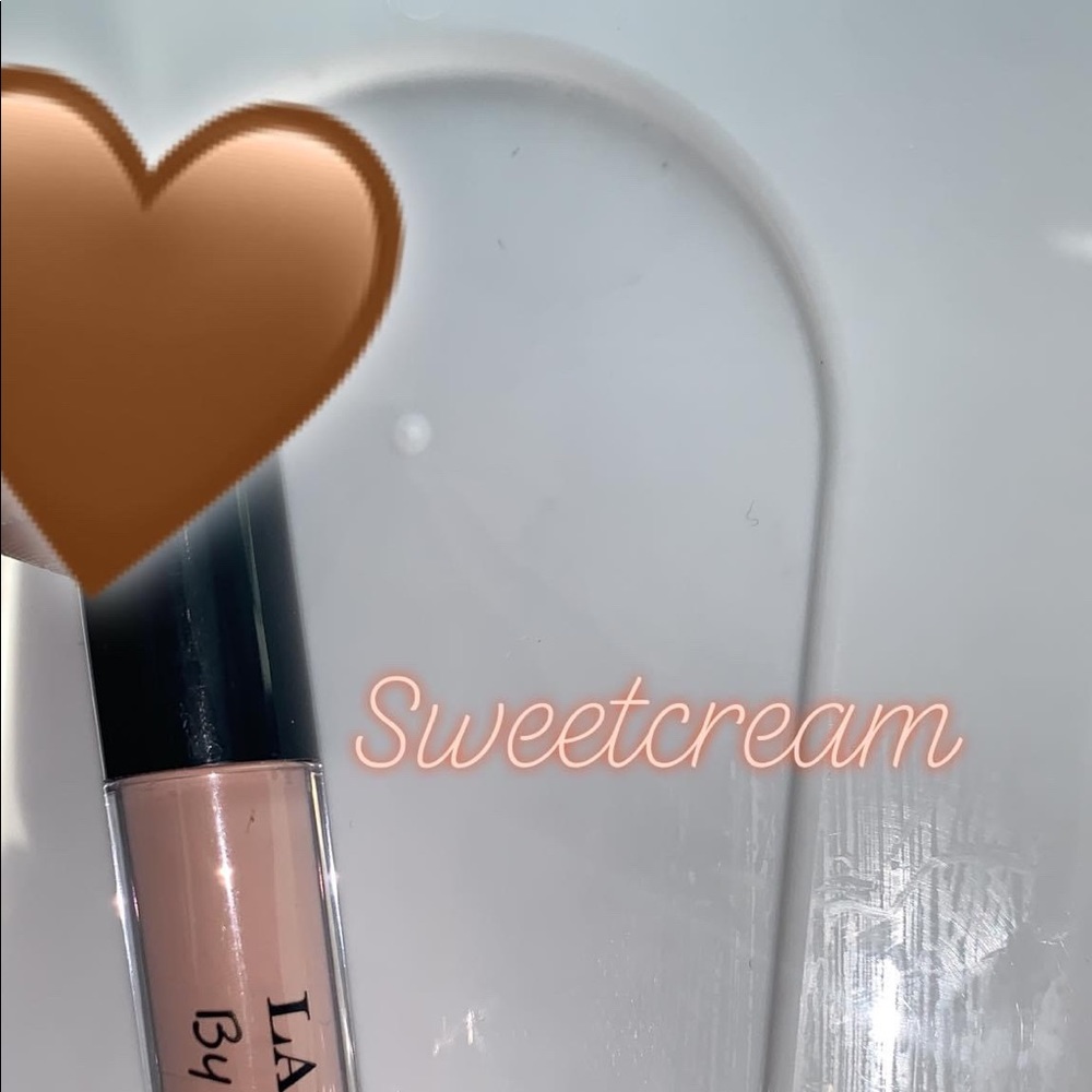 LIP GLOSS - Picture 7 of 8